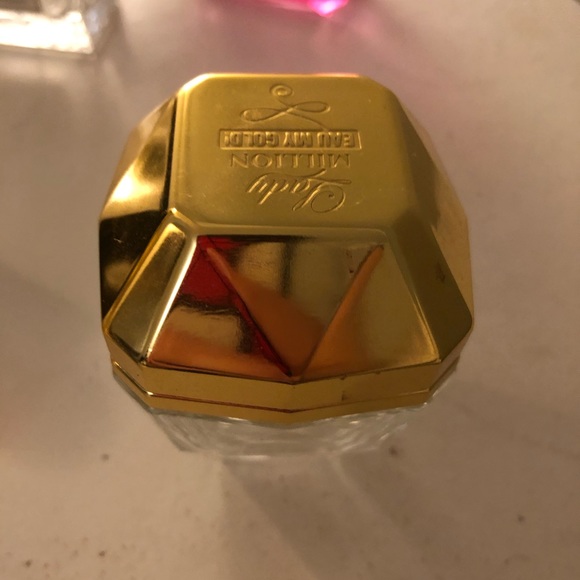 8 empty perfume bottles - Picture 9 of 9